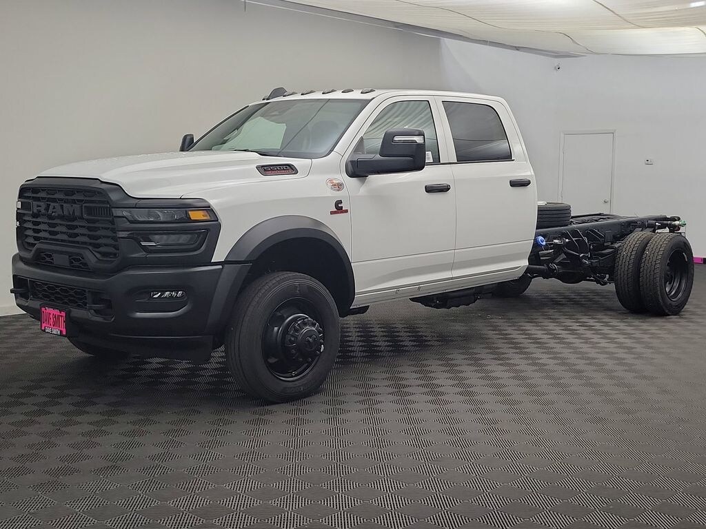 New 2026 Ram 5500 Chassis Cab 5500 TRADESMAN CHASSIS CREW CAB 4X4 84' CA Pickup