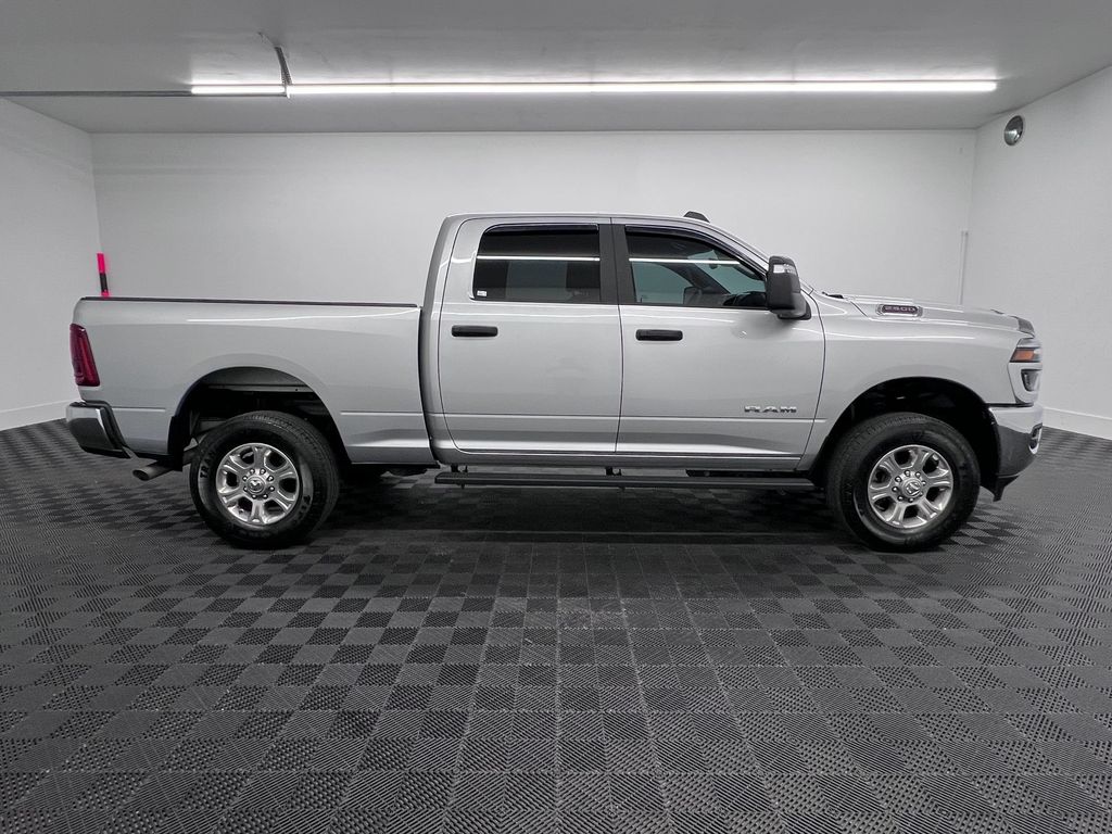 2500 Big Horn Truck Crew Cab