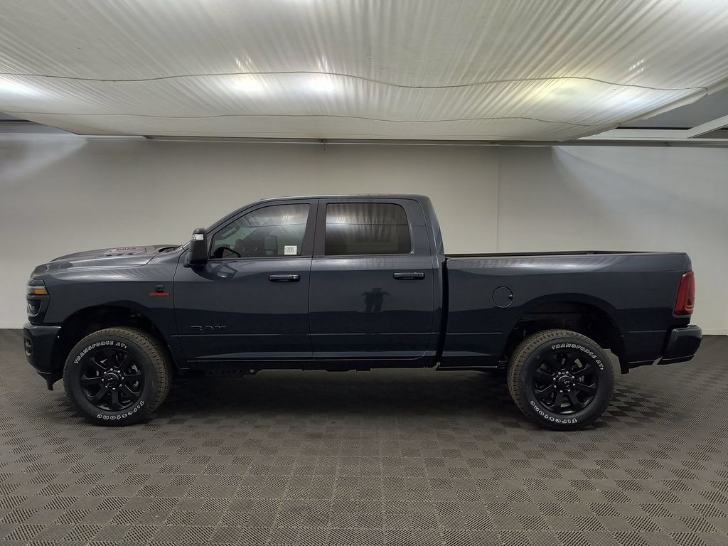 New 2027 Ram 3500 LARAMIE CREW CAB 4X4 6'4 BOX Pickup