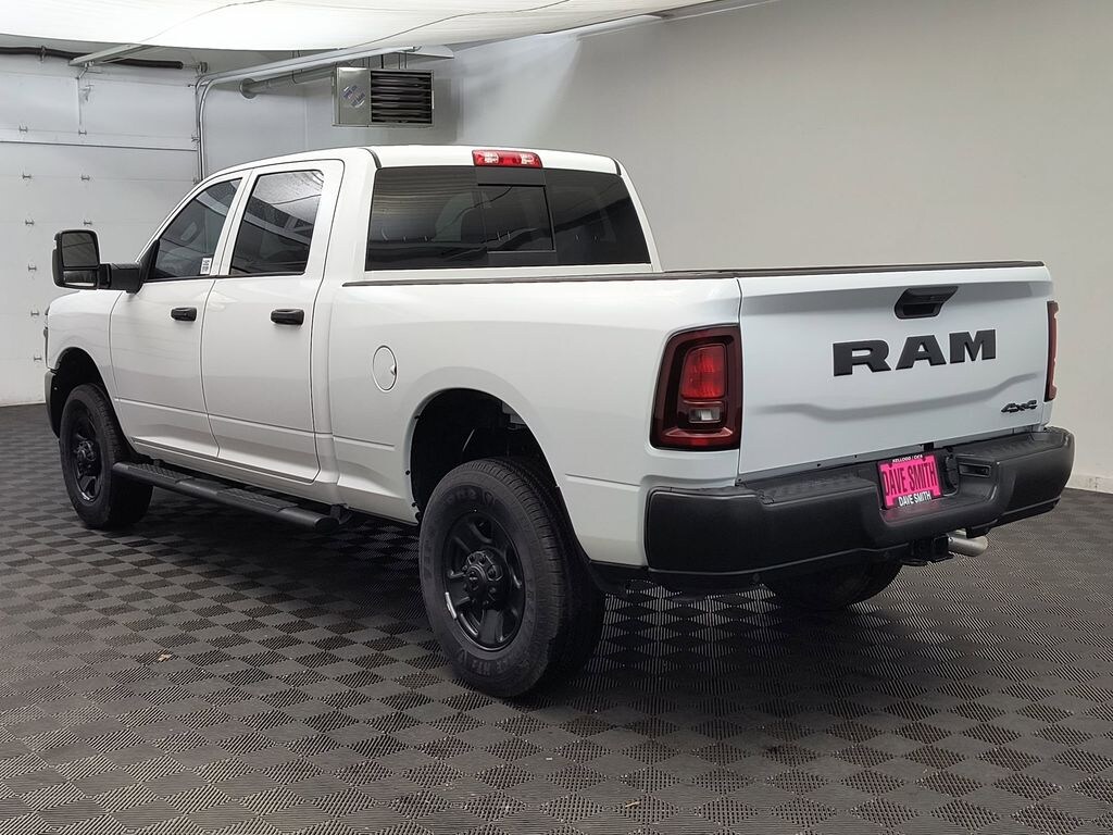 New 2026 Ram 3500 TRADESMAN CREW CAB 4X4 6'4 BOX Pickup