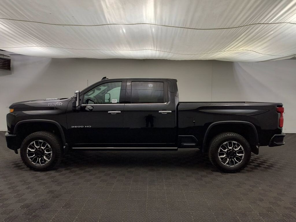 Used 2022 Chevrolet Silverado 3500 HD High Country Truck Crew Cab