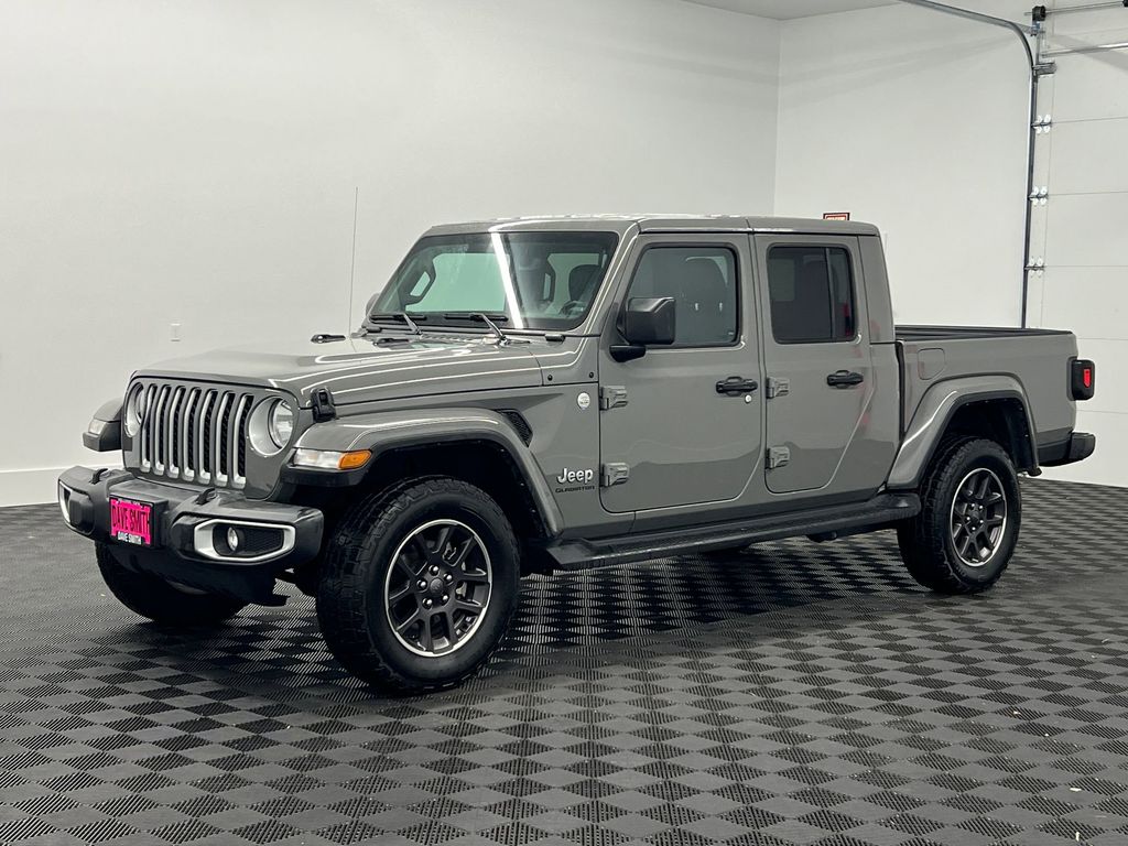2022 Jeep Gladiator Overland's photo