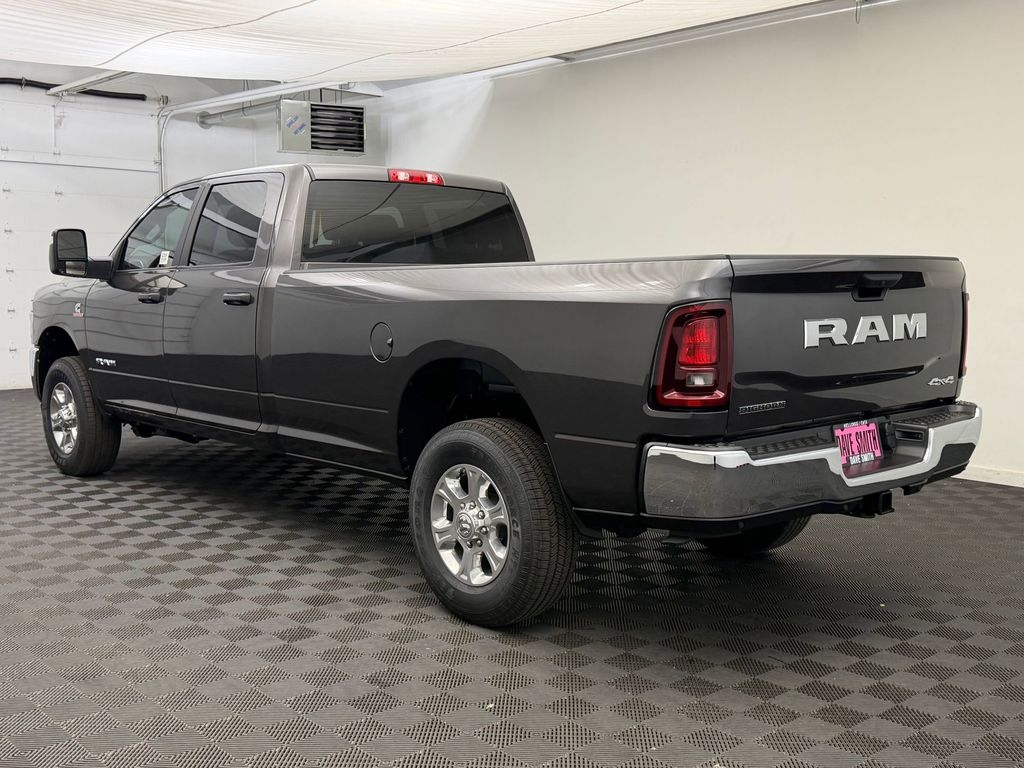 New 2026 Ram 3500 BIG HORN CREW CAB 4X4 8' BOX Pickup