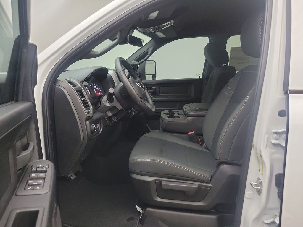 2026 Ram 2500 Tradesman photo 3