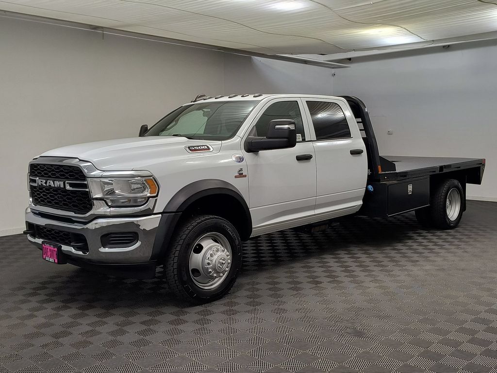 5500 Chassis Tradesman/SLT/Laramie/Limited Truck Crew Cab
