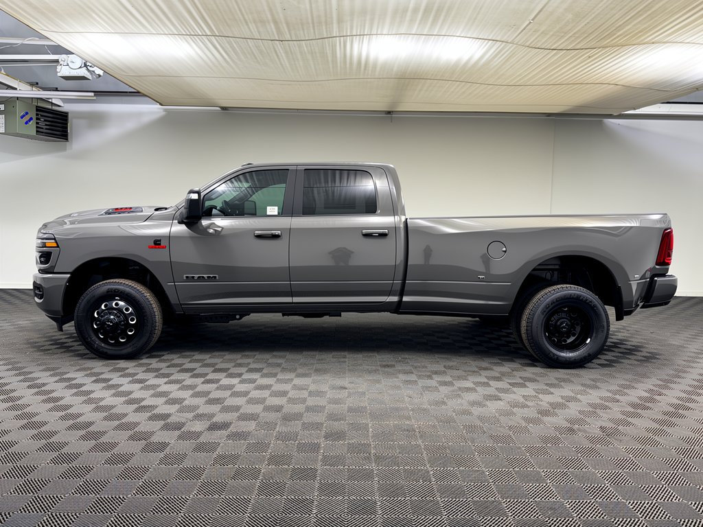 New 2027 Ram 3500 LARAMIE CREW CAB 4X4 Pickup