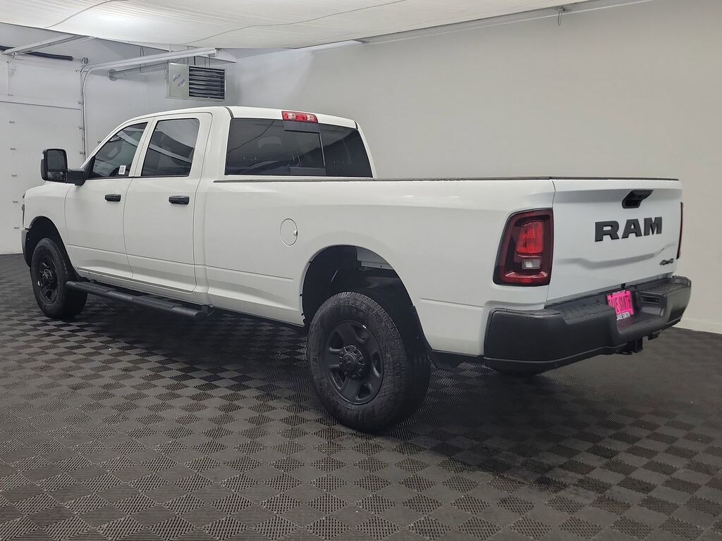 New 2026 Ram 2500 TRADESMAN CREW CAB 4X4 8' BOX Pickup