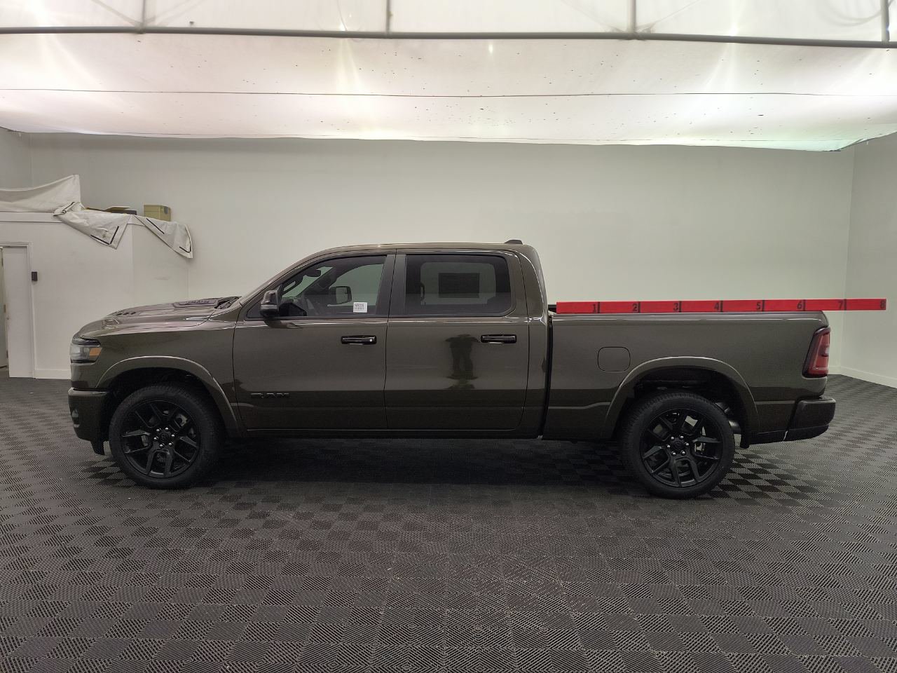 New 2027 Ram 1500 LARAMIE CREW CAB 4X4 6'4 BOX Pickup