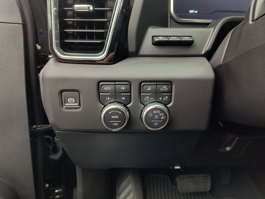2025 GMC Sierra 3500HD Denali Ultimate - Photo 27