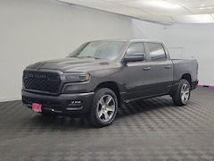 2026 Ram 1500 EXPRESS CREW CAB 4X4 5'7 BOX Pickup