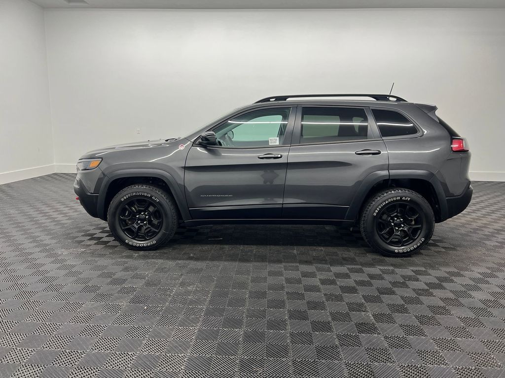 Used 2022 Jeep Cherokee Trailhawk SUV
