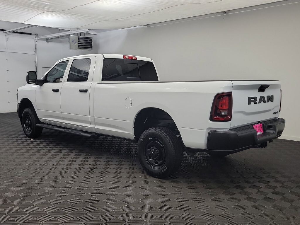 New 2026 Ram 2500 TRADESMAN CREW CAB 4X4 8' BOX Pickup