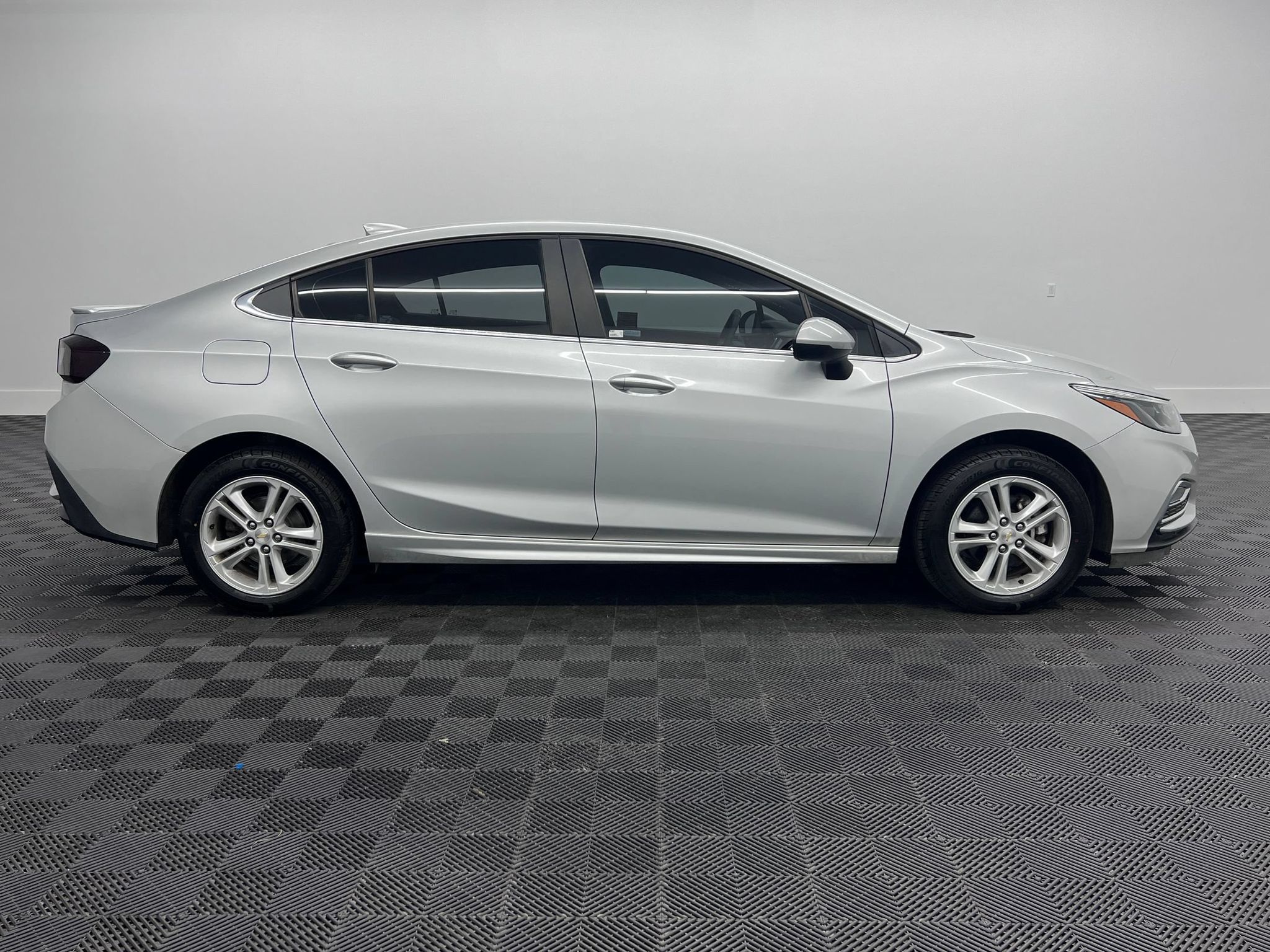 2017 Chevrolet Cruze LT Manual Sedan