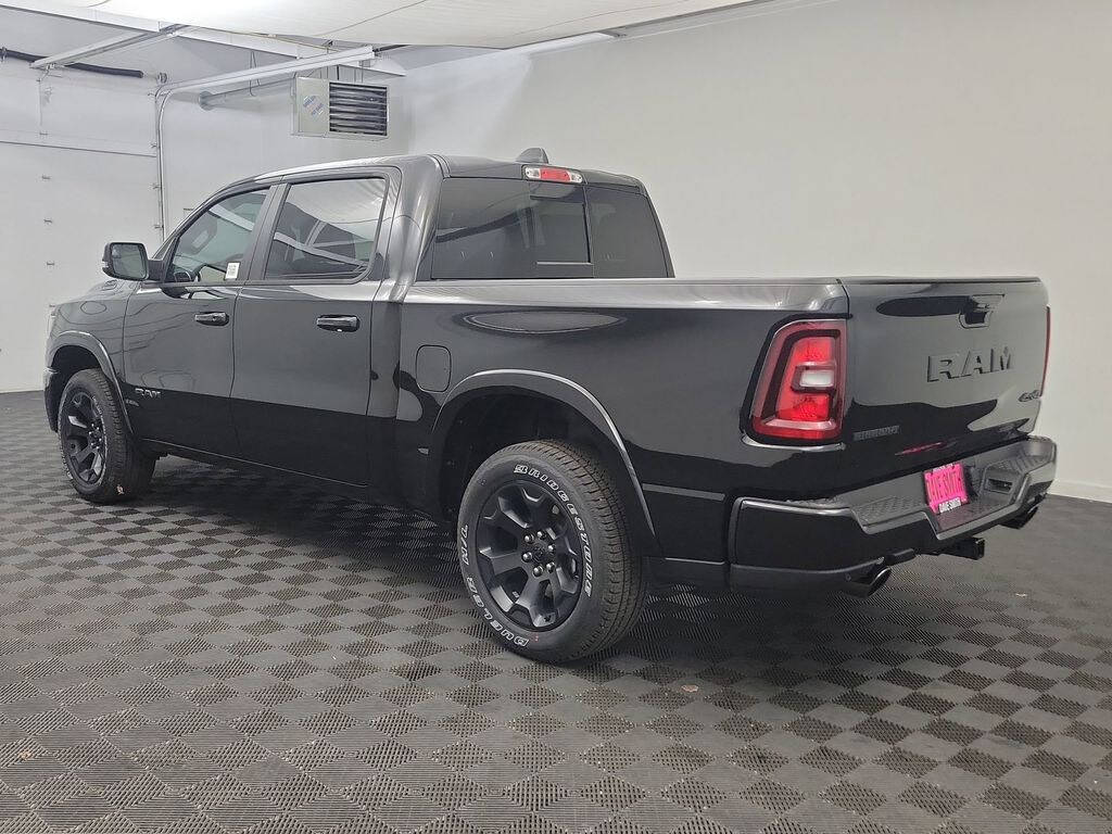 New 2026 Ram 1500 BIG HORN CREW CAB 4X4 5'7 BOX Pickup