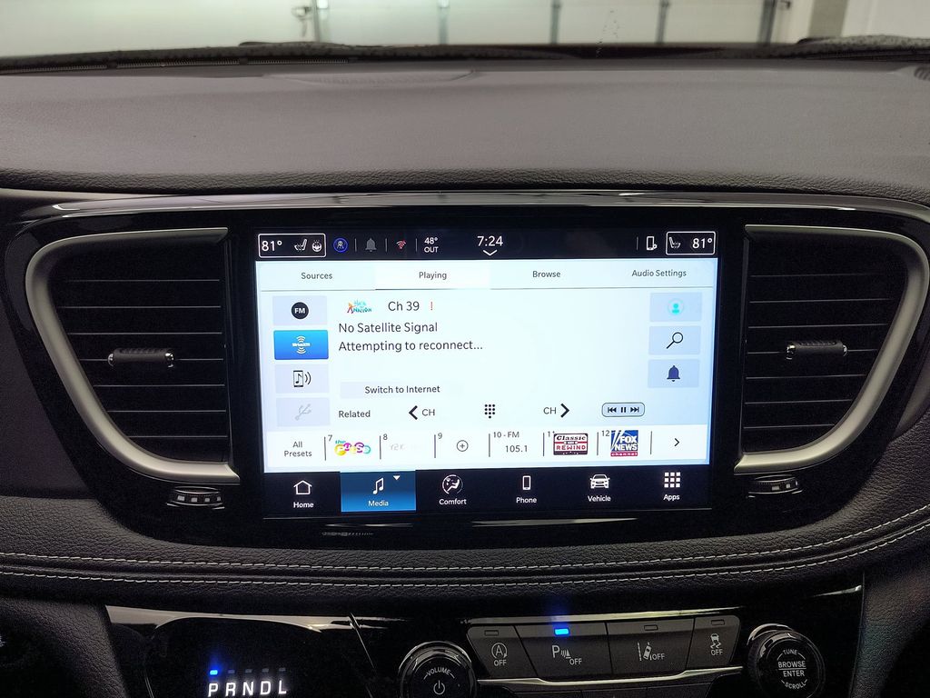 2026 Chrysler Pacifica Select - Photo 24