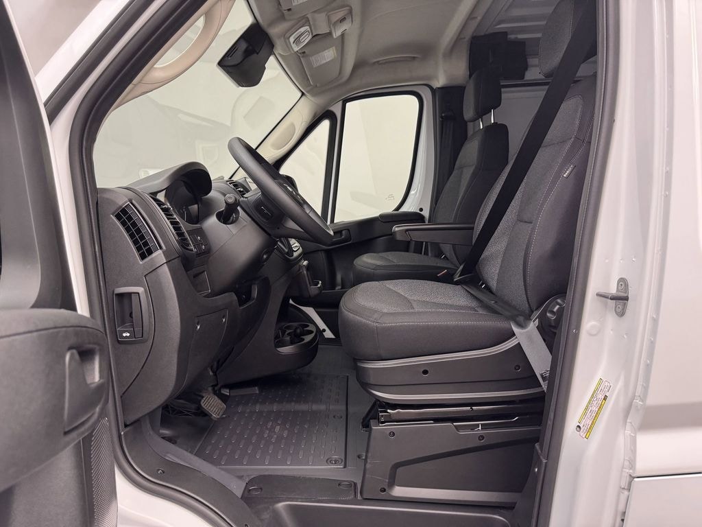 New 2025 Ram ProMaster PROMASTER 1500 TRADESMAN CARGO VAN LOW ROOF 118' W Cargo Van