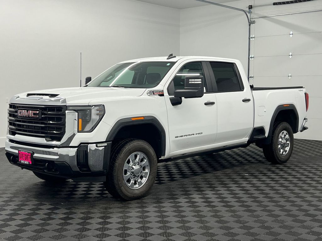 2024 GMC Sierra 2500HD Pro's photo