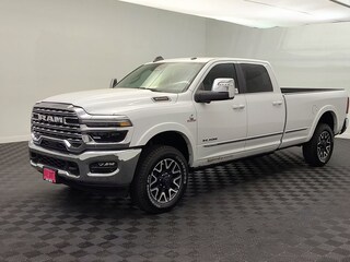 2025 Ram 3500 LIMITED CREW CAB 4X4 8' BOX Pickup