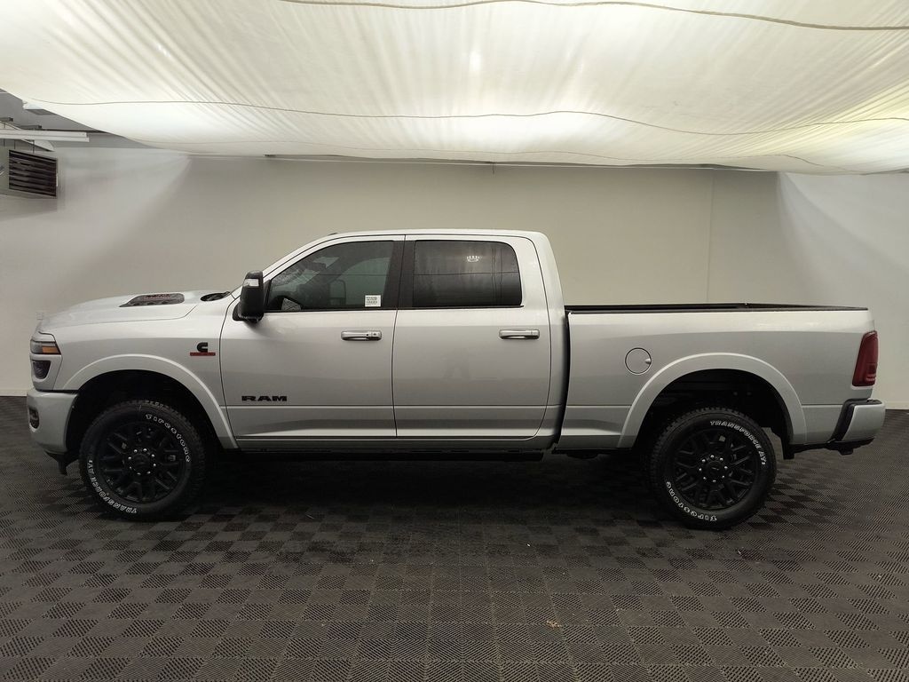 New 2026 Ram 2500 LIMITED CREW CAB 4X4 6'4 BOX Pickup