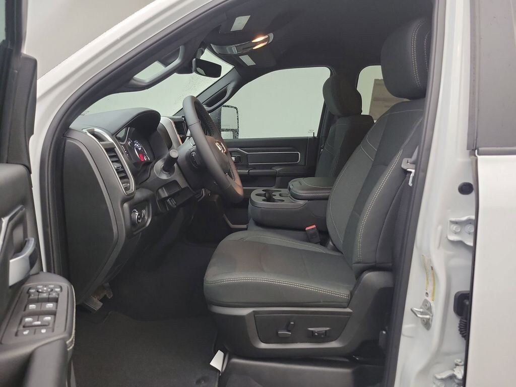 New 2026 Ram 2500 BIG HORN CREW CAB 4X4 8' BOX Pickup