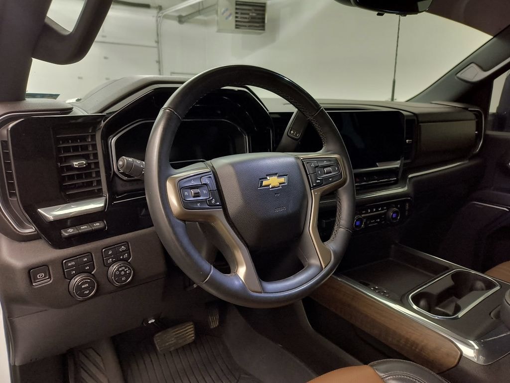 Used 2024 Chevrolet Silverado 3500 HD High Country Truck Crew Cab