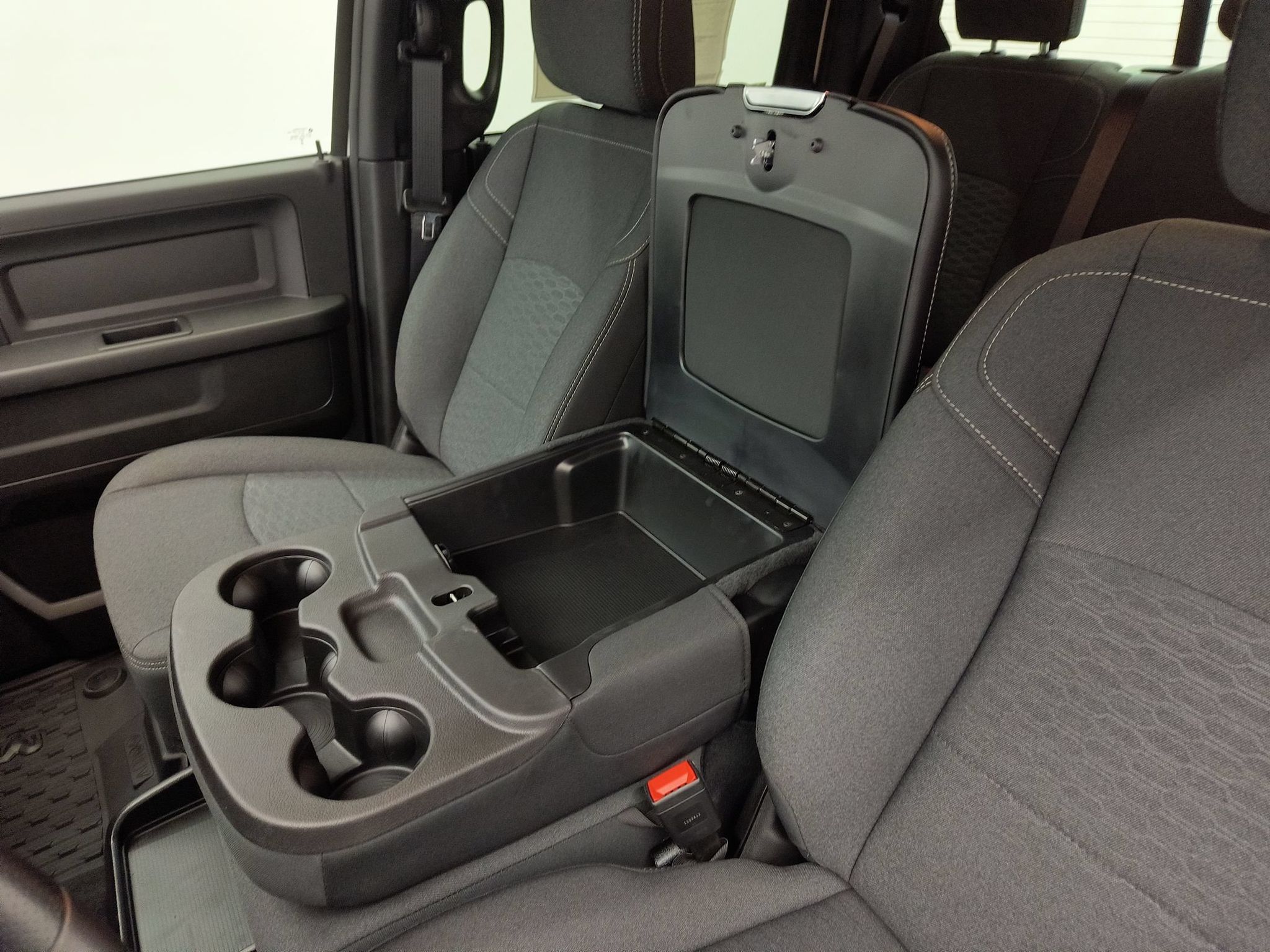 2025 RAM 2500 Tradesman - Photo 14
