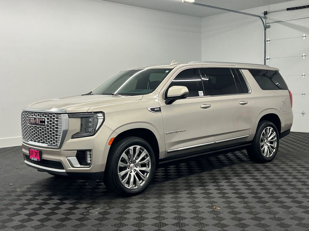 2022 GMC Yukon XL Denali's photo