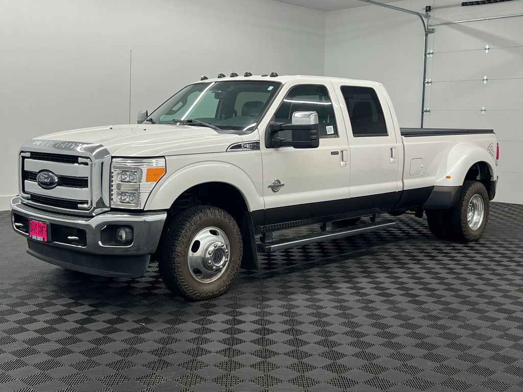 2016 Ford F-350 Super Duty Lariat's photo