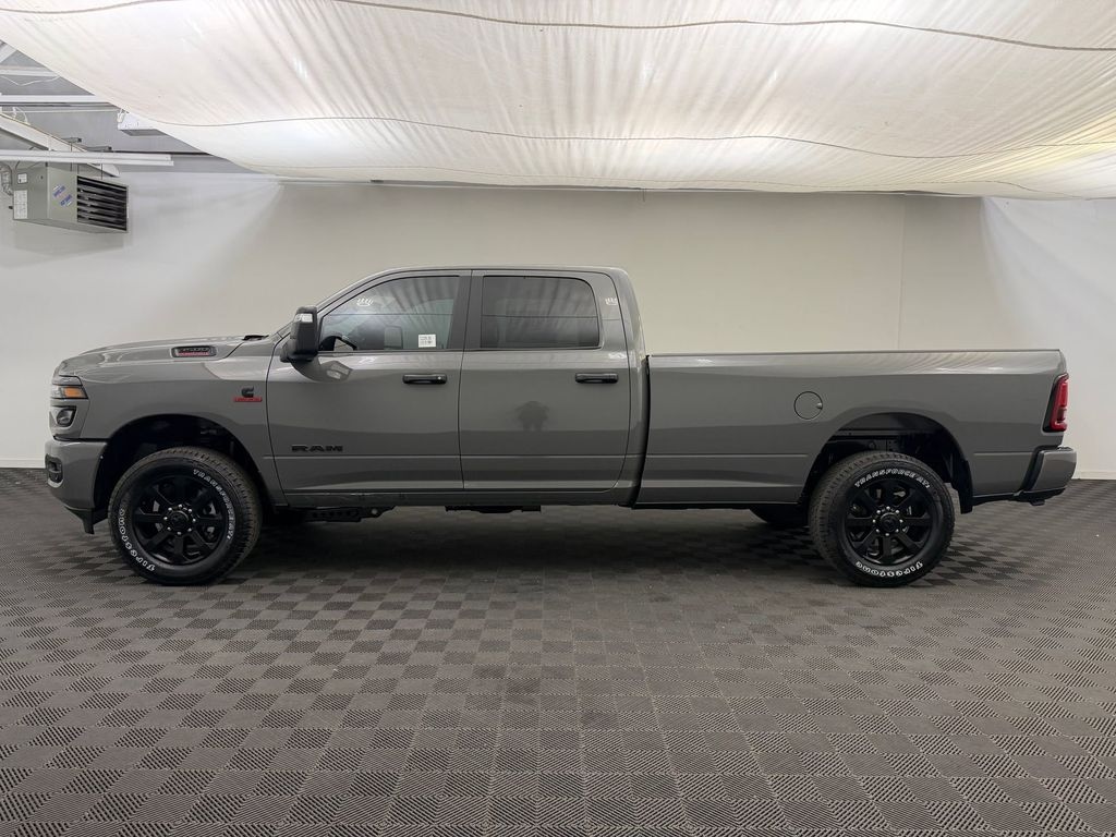 New 2026 Ram 3500 BIG HORN CREW CAB 4X4 8' BOX Pickup