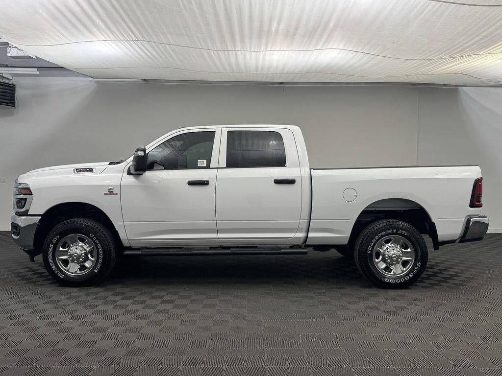 2025 Ram 2500 Tradesman photo 2