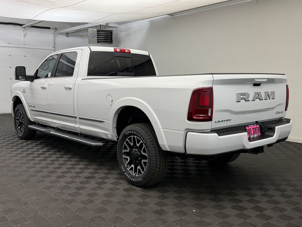 New 2026 Ram 3500 LIMITED CREW CAB 4X4 8' BOX Pickup