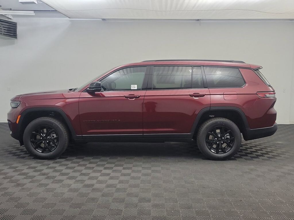 New 2025 Jeep Grand Cherokee L ALTITUDE 4X4 Sport Utility