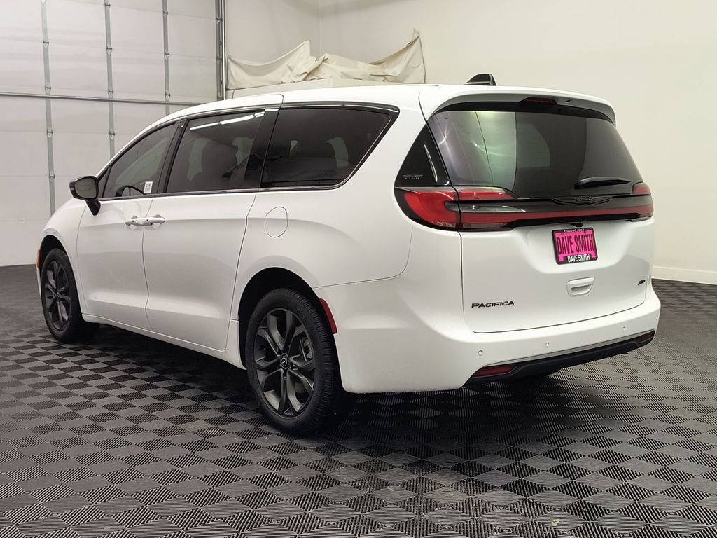 New 2026 Chrysler Pacifica SELECT AWD Passenger Van