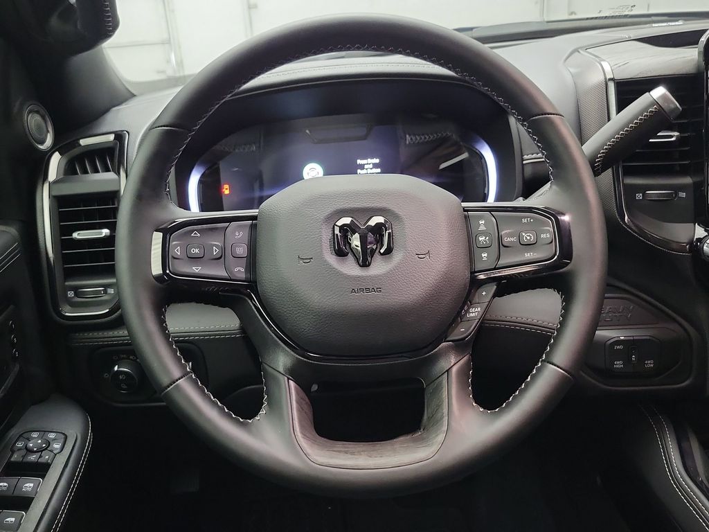 2025 RAM 3500 Limited - Photo 13