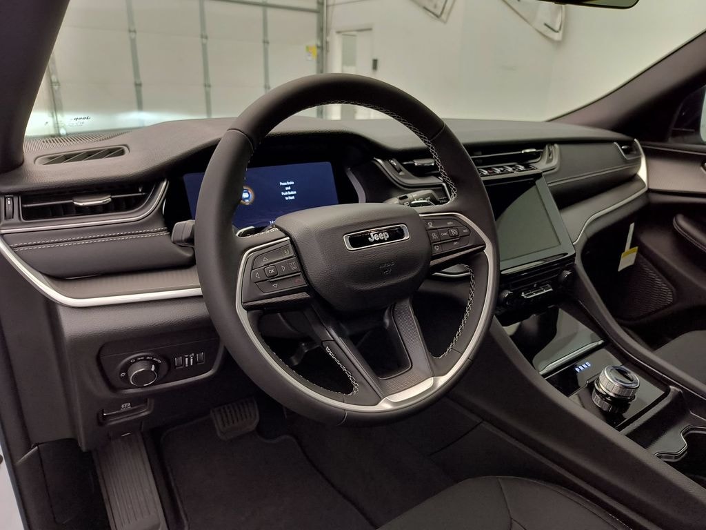 New 2026 Jeep Grand Cherokee L LAREDO 4X4 Sport Utility