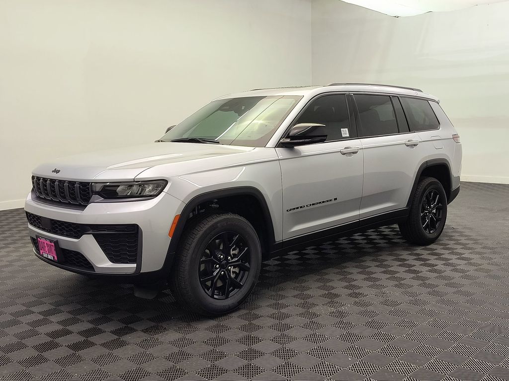2026 Jeep Grand Cherokee L Laredo Altitude 4x4's photo