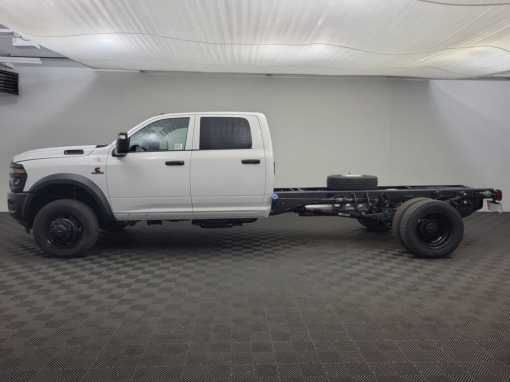 New 2026 Ram 5500 Chassis Cab 5500 TRADESMAN CHASSIS CREW CAB 4X4 84' CA Pickup
