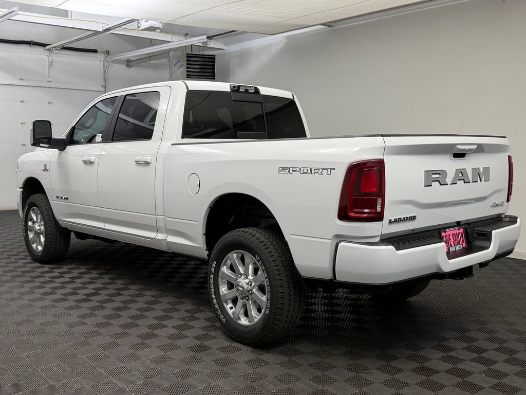 New 2026 Ram 2500 LARAMIE CREW CAB 4X4 6'4 BOX Pickup