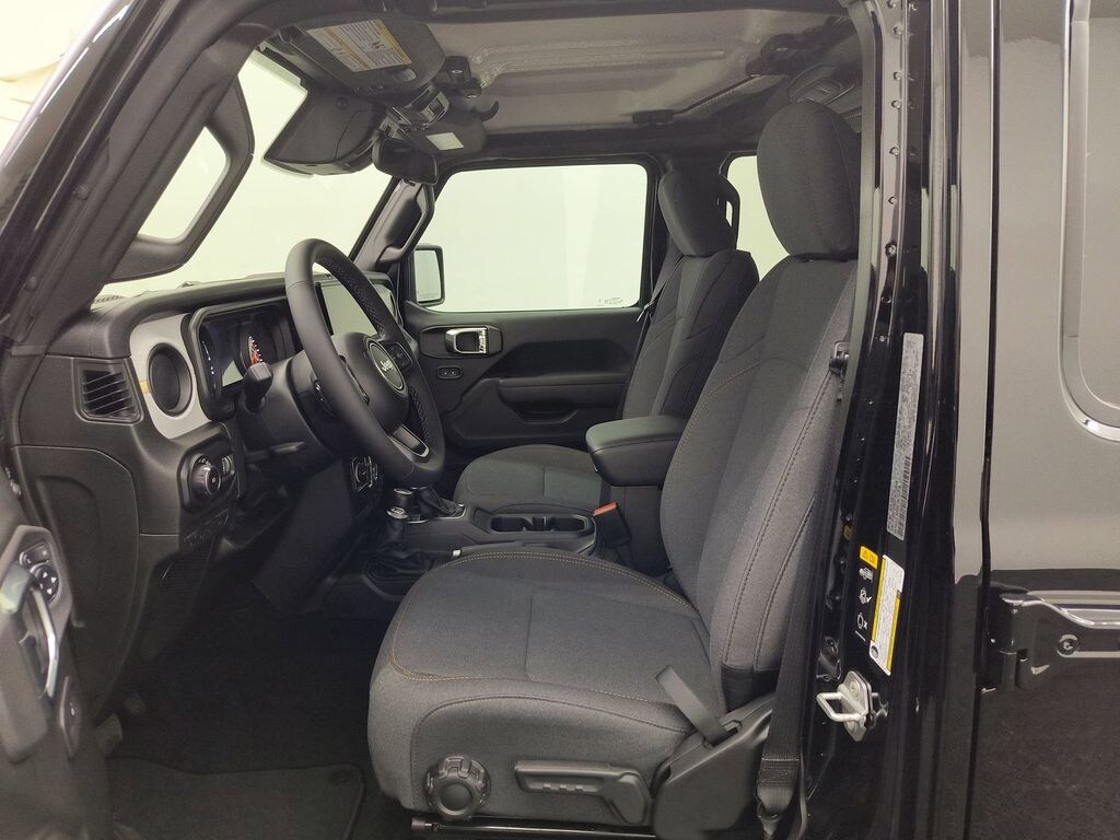 New 2026 Jeep Wrangler 4-DOOR SPORT S Sport Utility