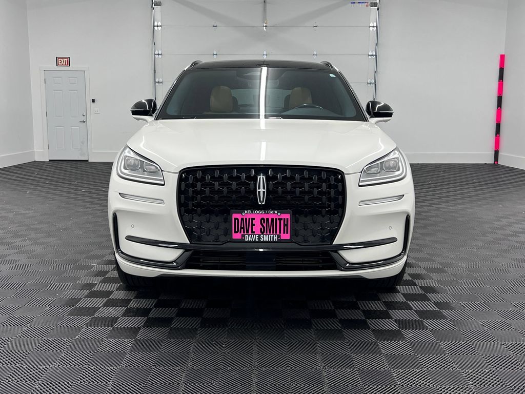 Corsair Reserve SUV