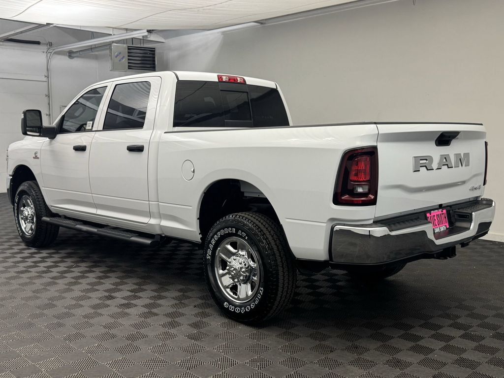 2025 Ram 2500 Tradesman photo 3