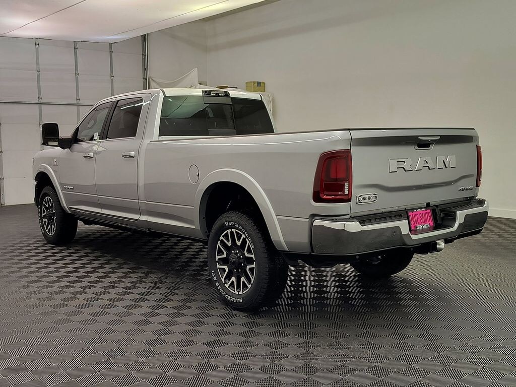 New 2026 Ram 3500 LIMITED LONGHORN CREW CAB 4X4 8' BOX Pickup