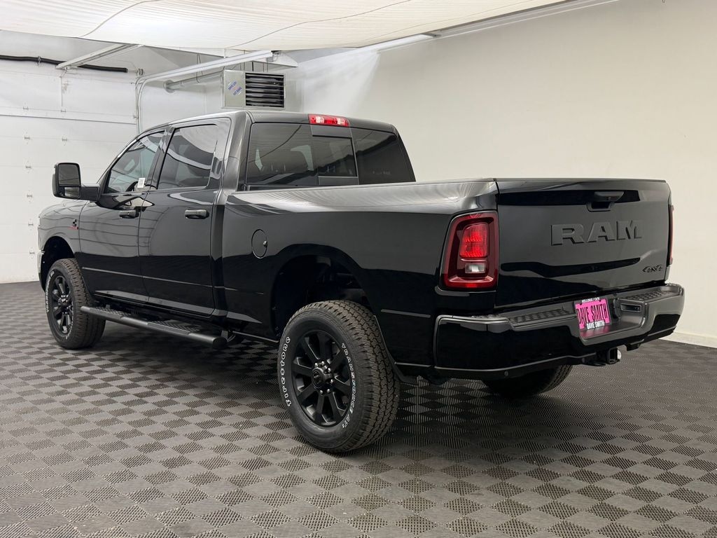 New 2026 Ram 2500 BLACK EXPRESS CREW CAB 4X4 6'4 BOX Pickup