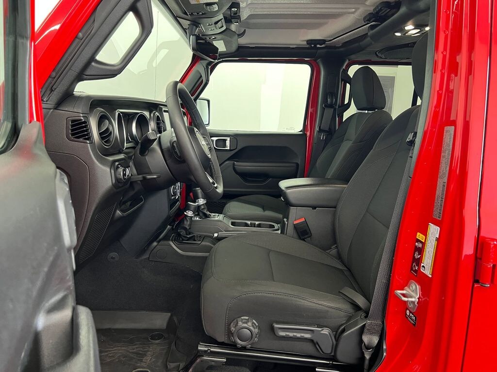 Used 2023 Jeep Gladiator Sport Truck Crew Cab