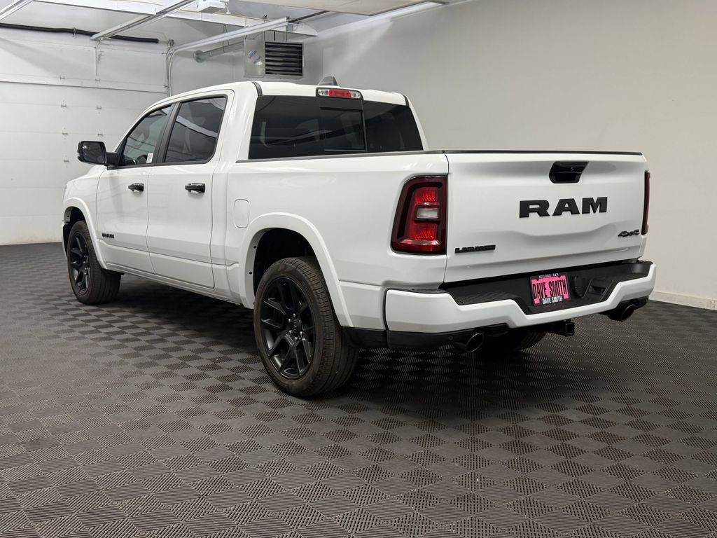 New 2026 Ram 1500 LARAMIE CREW CAB 4X4 5'7 BOX Pickup