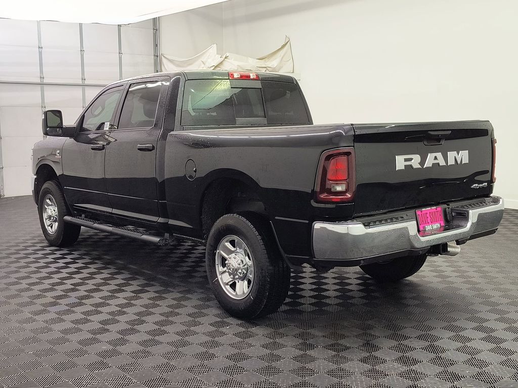 2025 Ram 2500 Tradesman photo 3