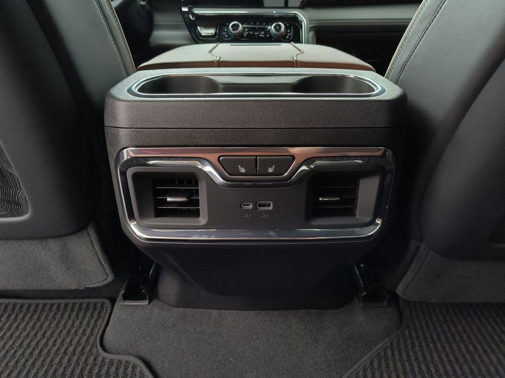 2025 GMC Sierra 3500HD Denali Ultimate - Photo 21
