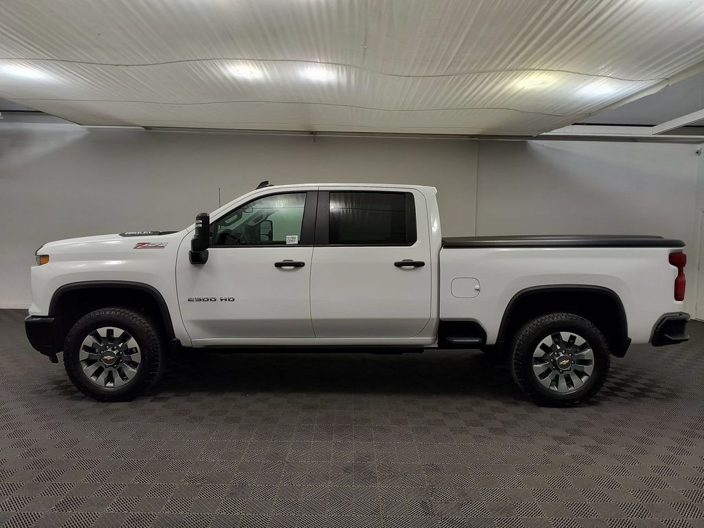 Used 2025 Chevrolet Silverado 2500 HD Custom Truck Crew Cab
