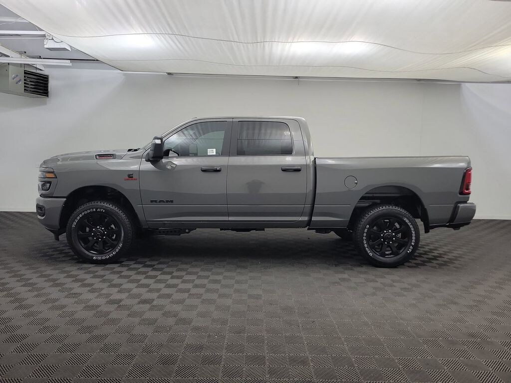 New 2026 Ram 2500 BIG HORN CREW CAB 4X4 6'4 BOX Pickup