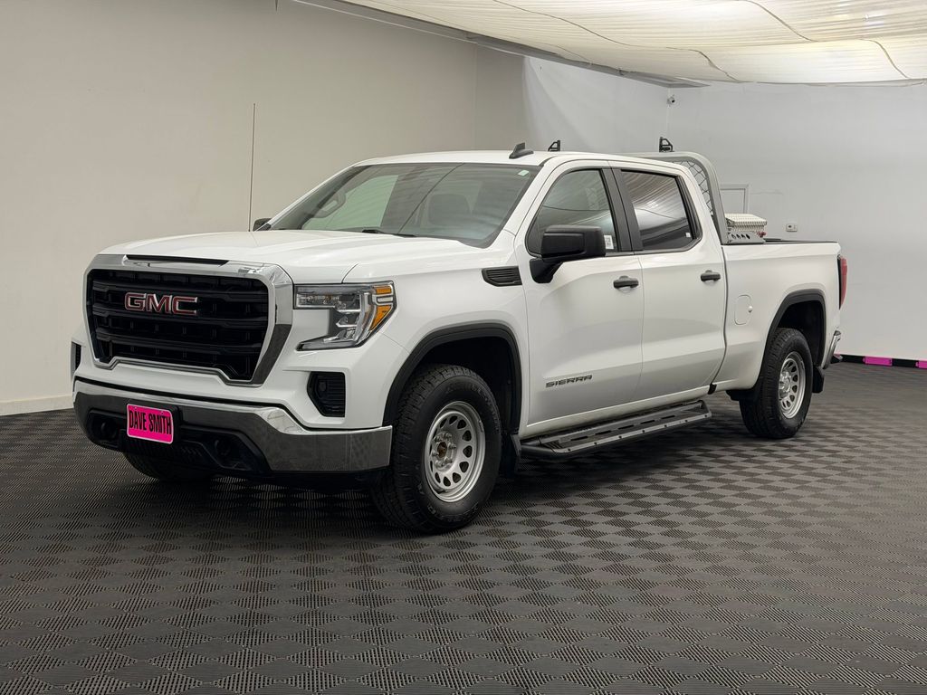 2020 GMC Sierra 4WD Crew Cab Standard Box's photo